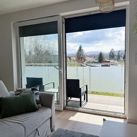 K13 Przy Swietokrzyskiej - - Wgh Rent * Zywiec